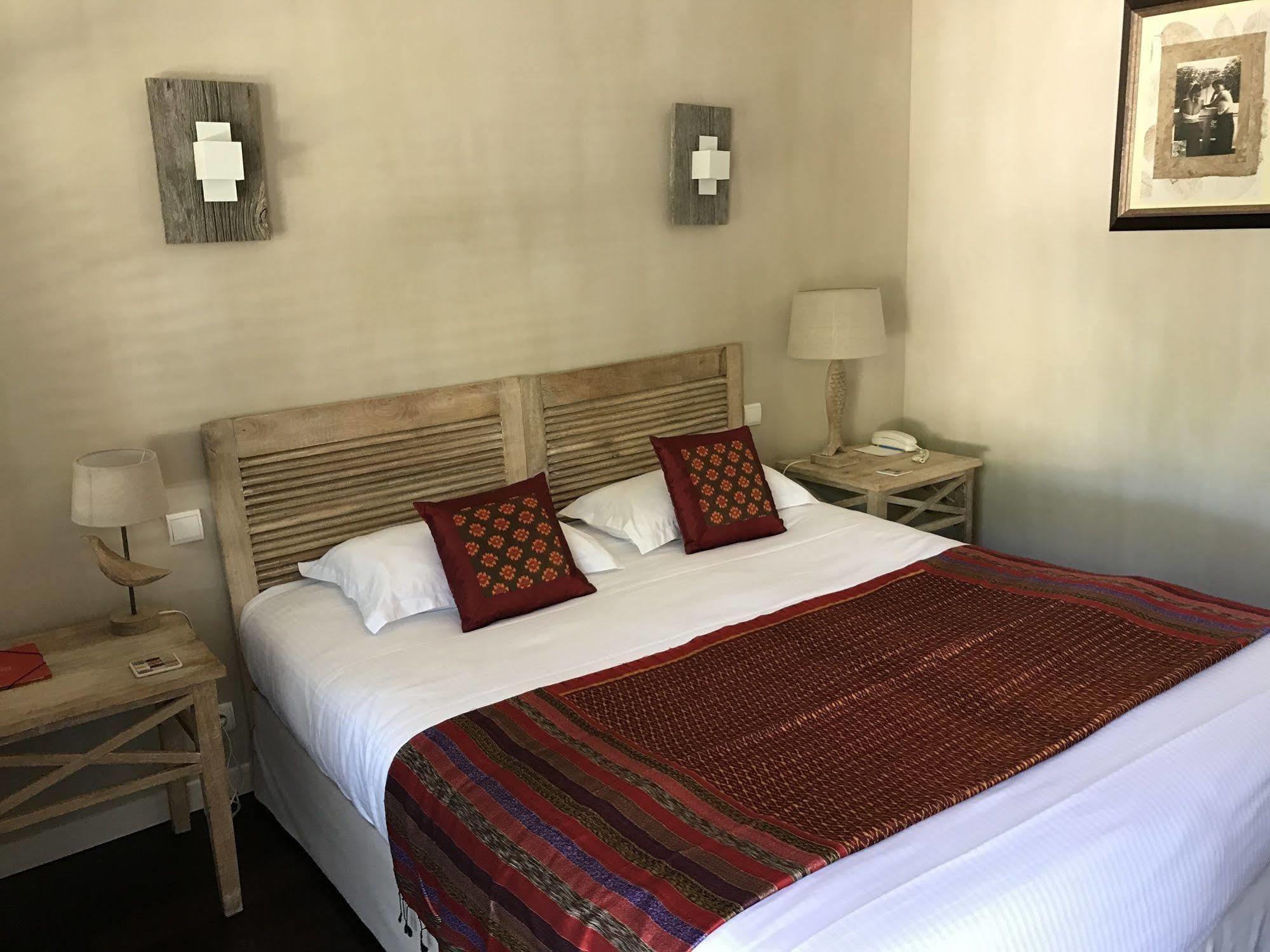Hotel Des Dunes เลเฌอ-แกป-เฟร์เร ภายนอก รูปภาพ